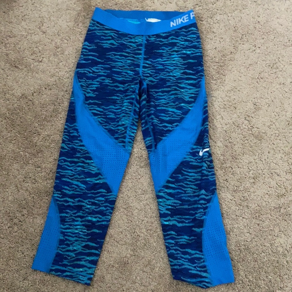 Nike Pro Capris